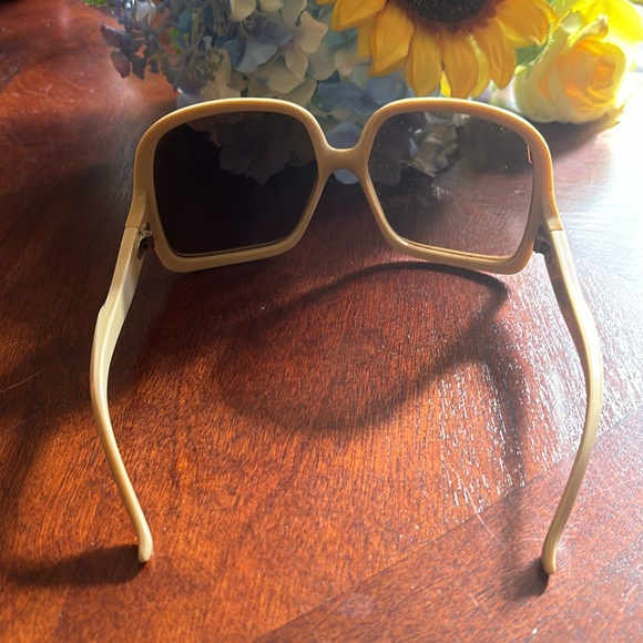 Vintage “Kurt Cobain” sunglasses 😎 - Picture 4 of 4
